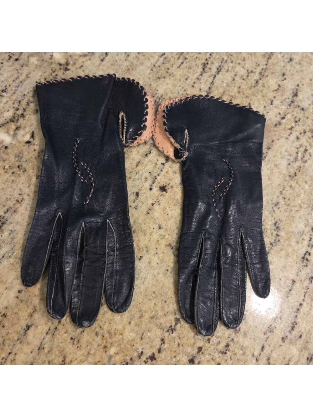 Vintage Womens Size S Black Leather Formal Gloves Gauntlet Stlye Unique